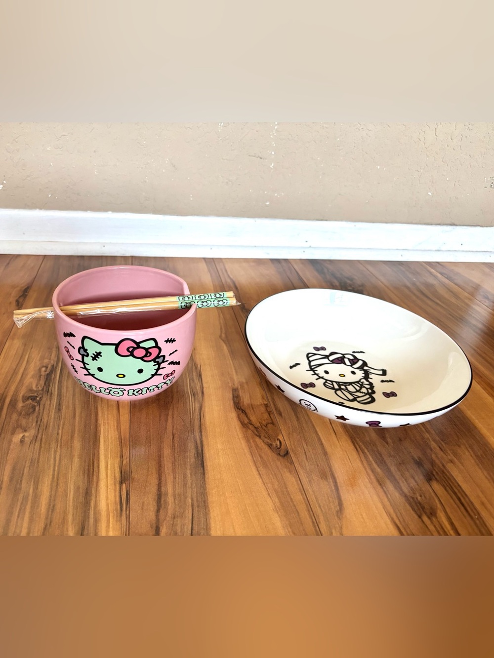 Lot of Hello Kitty Sanrio Halloween chopstick bowl set Frankenstein ghost mummy